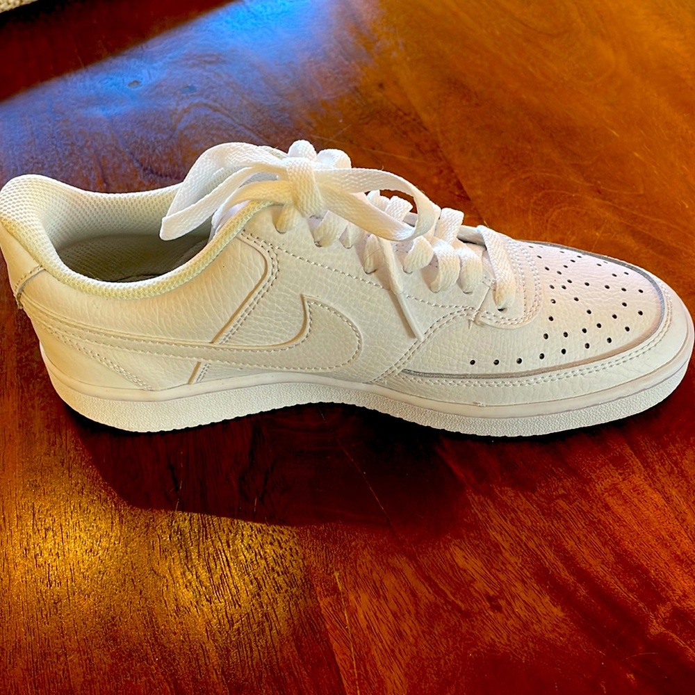 Nike Court Vision Low Sneaker